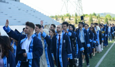 Sakarya Tıp Fakültesi’nde mezuniyet coşkusu