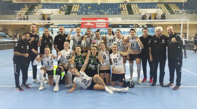 Sakarya Voleybol-Vakıfbank (B) : 3-0